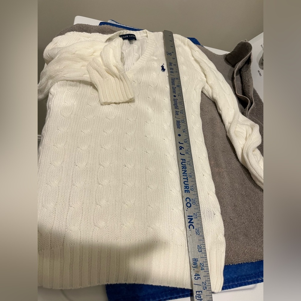 Ralph Lauren V-Neck Sweater in White - Picture 5 of 11